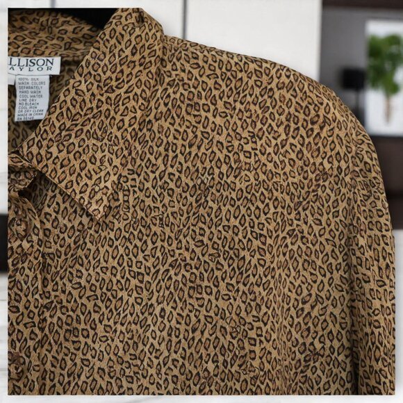 Vintage 100% Silk Long Sleeves Cheetah Print Button-Up Blouse - Picture 3 of 4